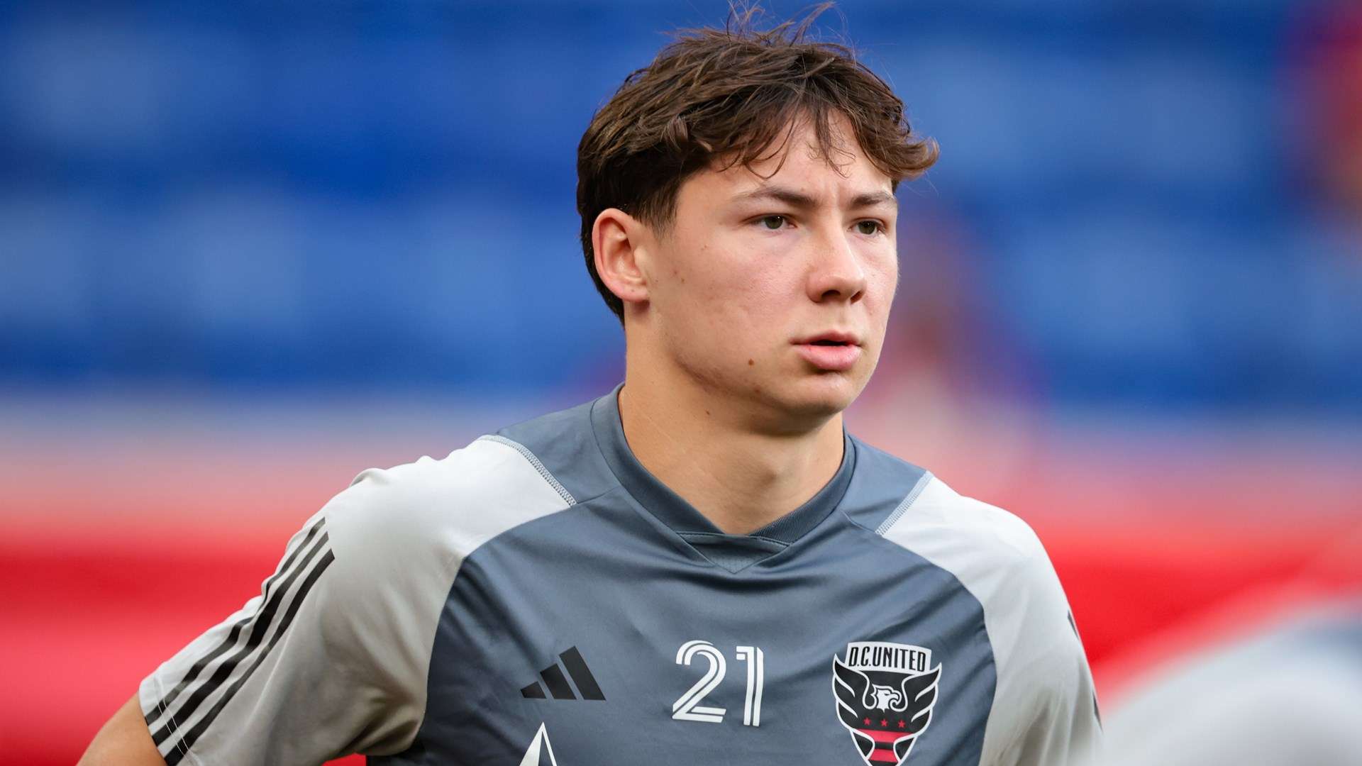 经济的同时 经济的同时