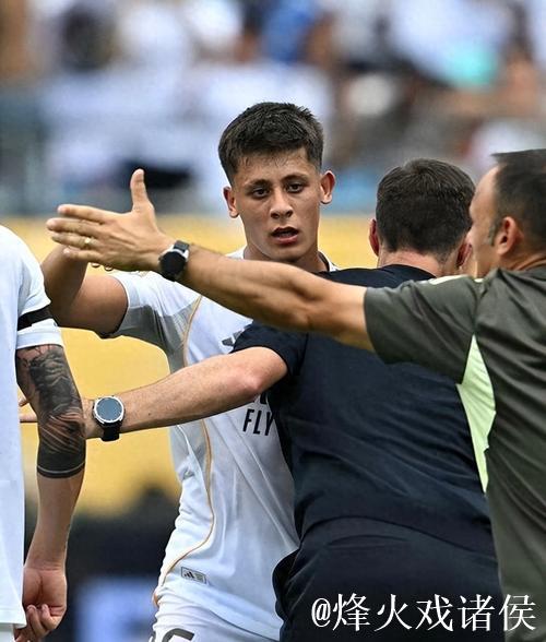 阿隆索调整策略!重用皇马24岁天才,2战2球,居莱尔再度首发遭替换 阿隆索调整策略!重用皇马24岁天才,2战2球,居莱尔再度首发遭替换