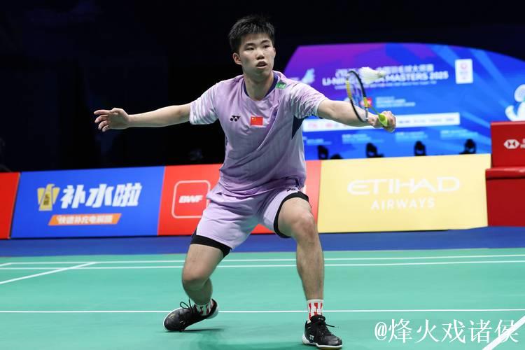 翁泓阳力克林俊易,夺得中国羽毛球大师赛男单冠军 翁泓阳力克林俊易,夺得中国羽毛球大师赛男单冠军
