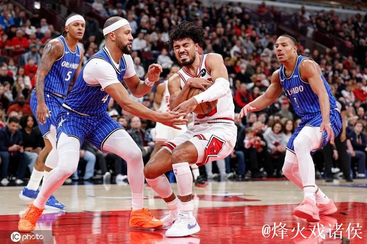 布泽利斯21+9+7班凯罗31+6+6 公牛主场战胜魔术