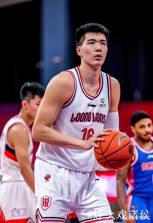 CBA-奎因30+6+9焦泊乔全中 广东战胜深圳 CBA-奎因30+6+9焦泊乔全中 广东战胜深圳